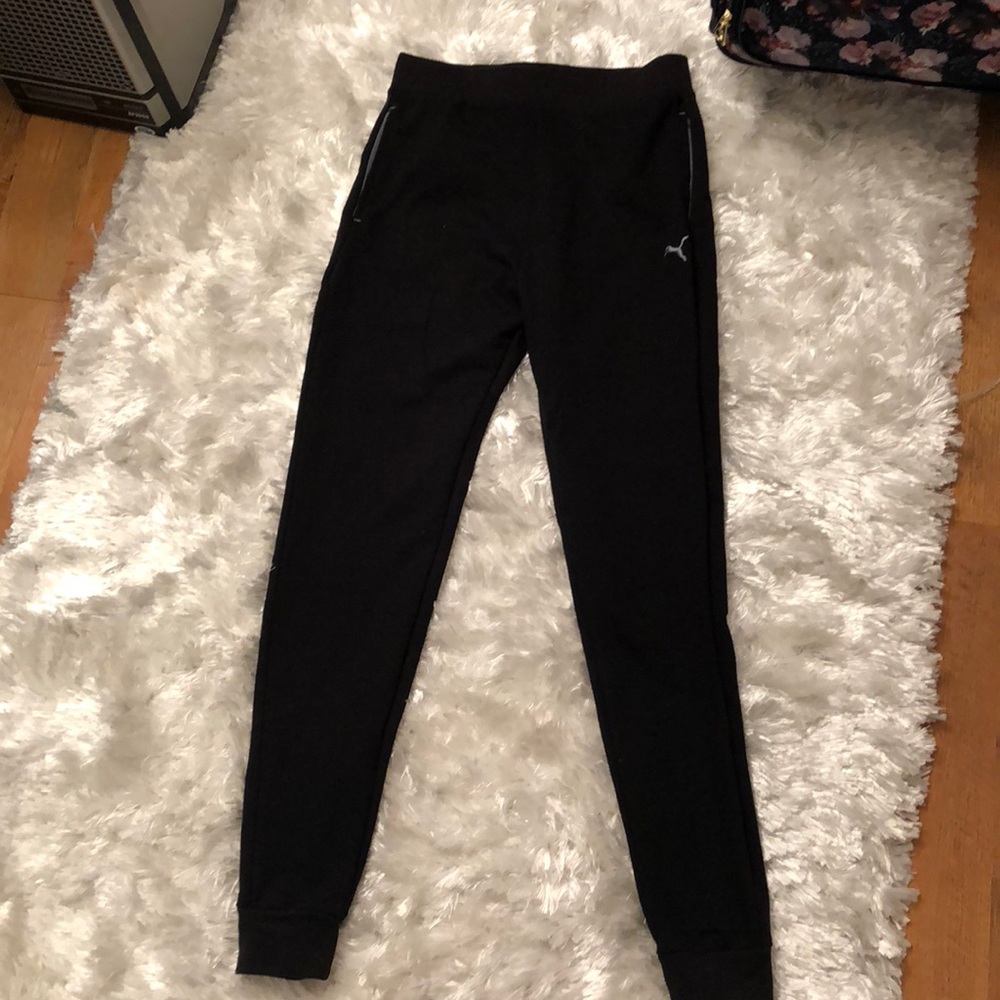 Puma joggers  kids size xL